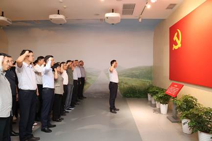 说明: //zzb.clcat.net/__local/E/84/24/EBFC0450DB99A849A0D2350B3BA_DA24301E_3720B.jpeg